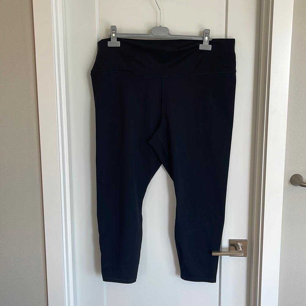 Fabletics black leggings 4X